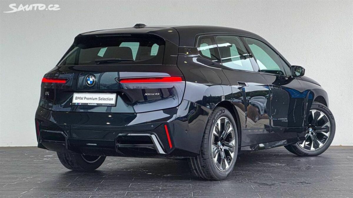 Fotografie vozu - klik pro zvětšení