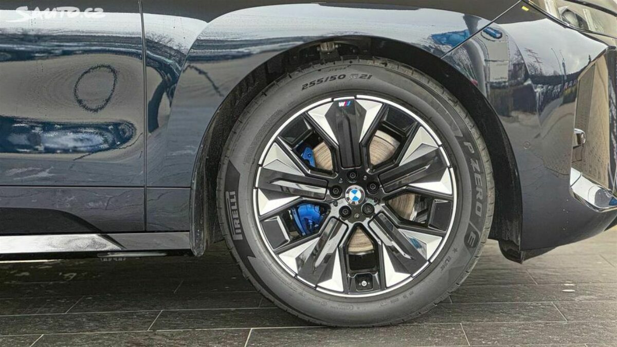 Fotografie vozu - klik pro zvětšení