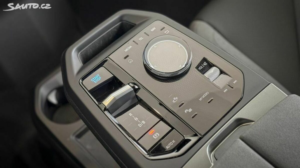 Fotografie vozu - klik pro zvětšení