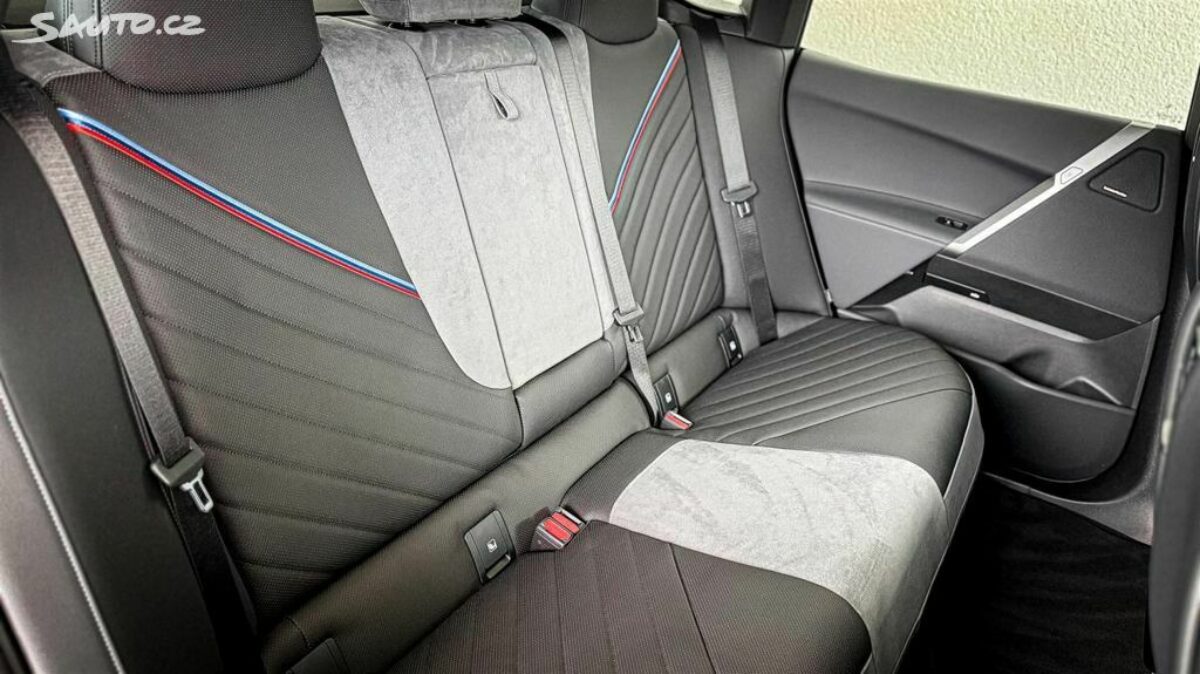 Fotografie vozu - klik pro zvětšení