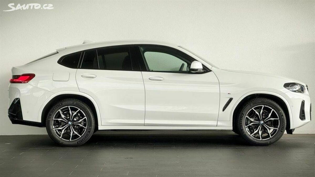 Fotografie vozu - klik pro zvětšení