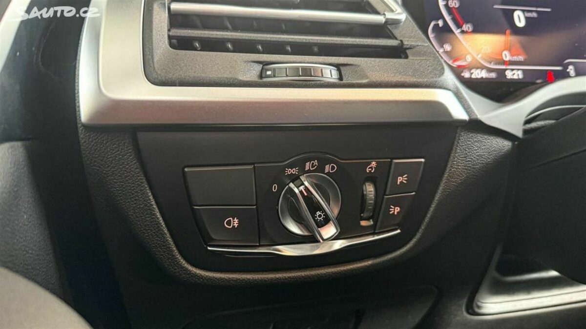 Fotografie vozu - klik pro zvětšení