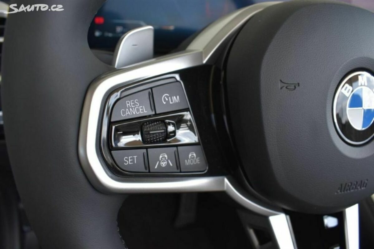 Fotografie vozu - klik pro zvětšení