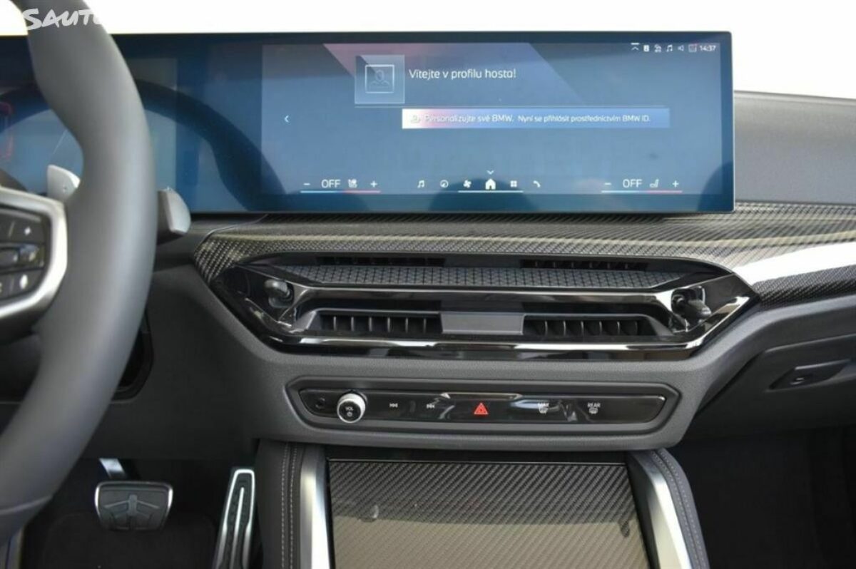 Fotografie vozu - klik pro zvětšení