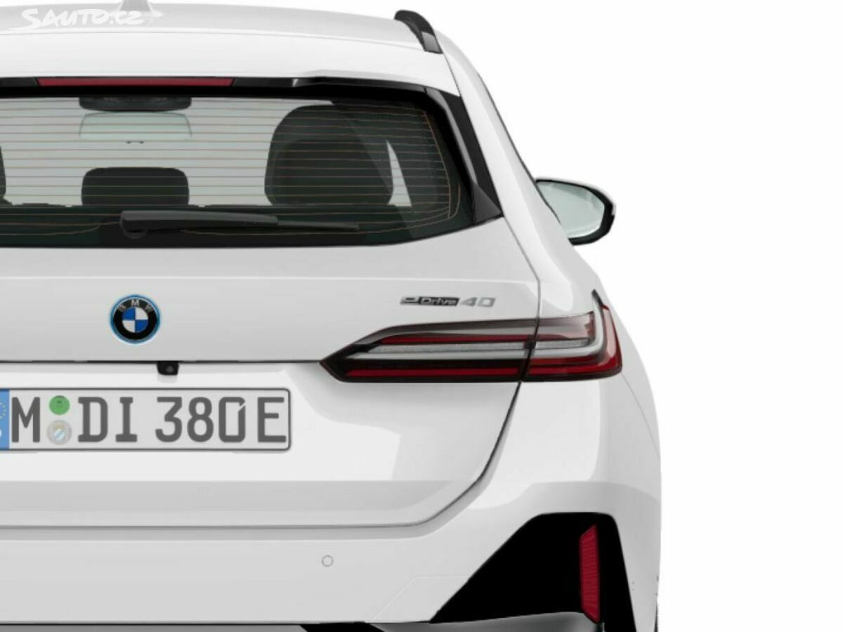 Fotografie vozu - klik pro zvětšení