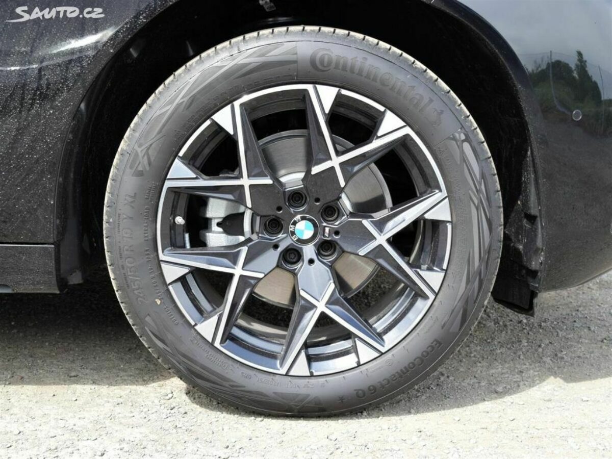 Fotografie vozu - klik pro zvětšení