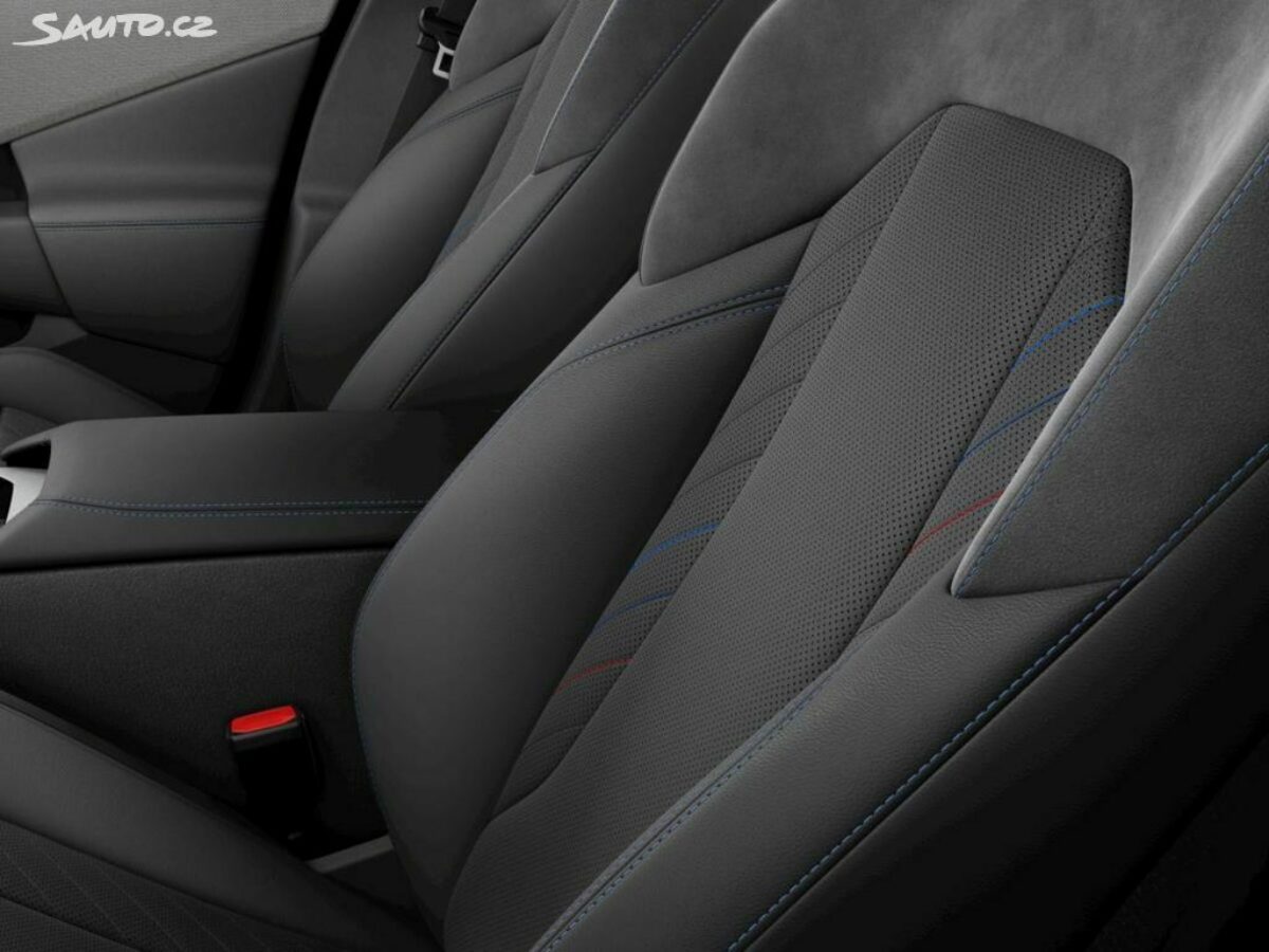 Fotografie vozu - klik pro zvětšení