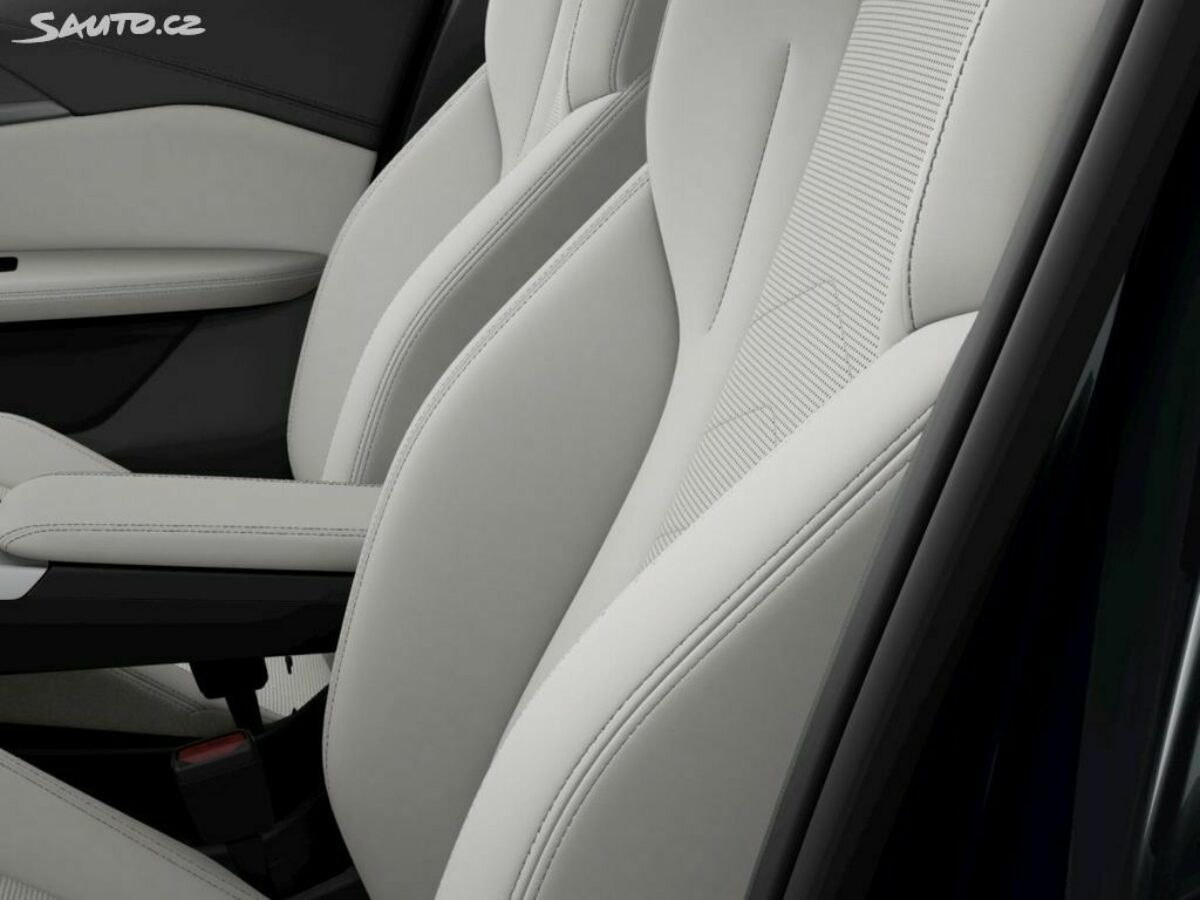 Fotografie vozu - klik pro zvětšení