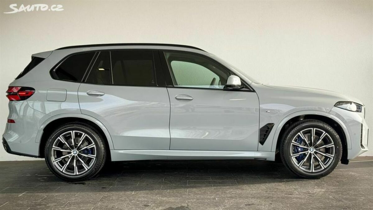 Fotografie vozu - klik pro zvětšení