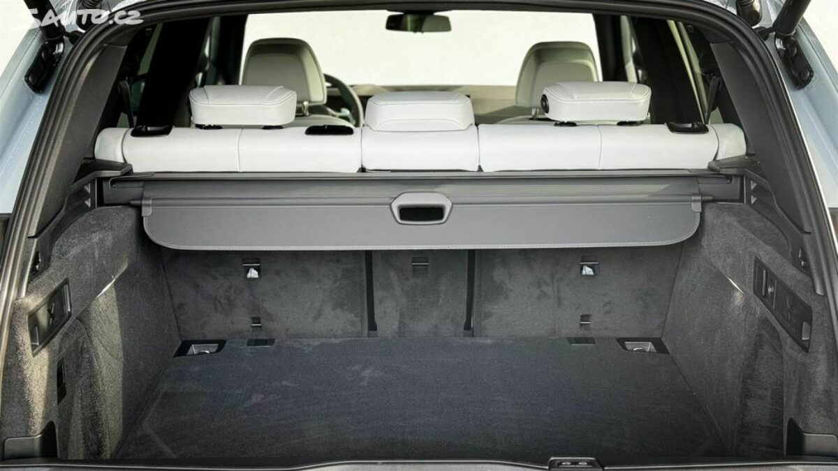 Fotografie vozu - klik pro zvětšení