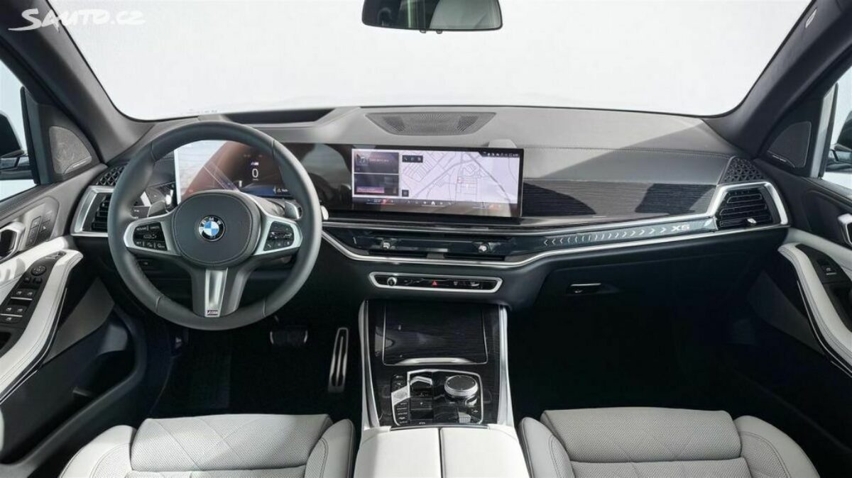 Fotografie vozu - klik pro zvětšení