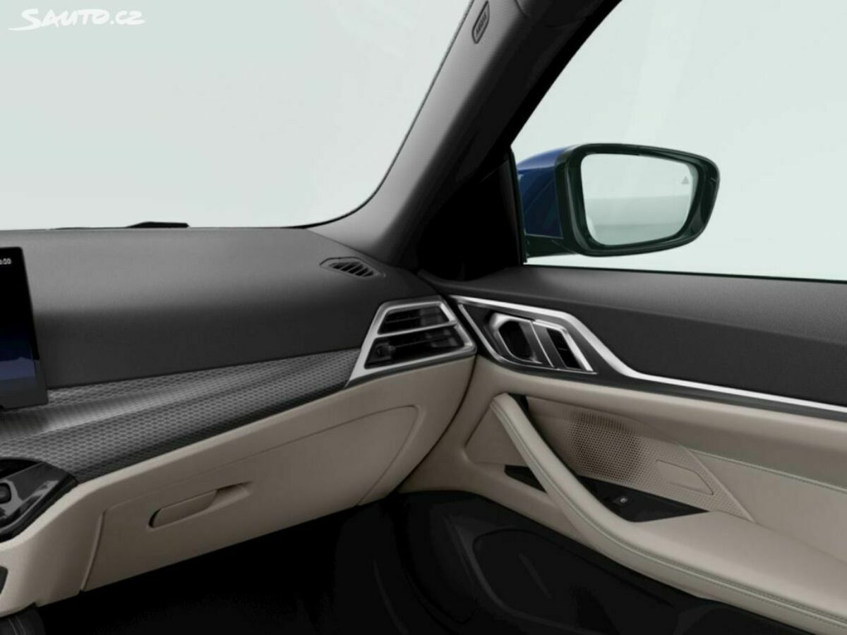 Fotografie vozu - klik pro zvětšení