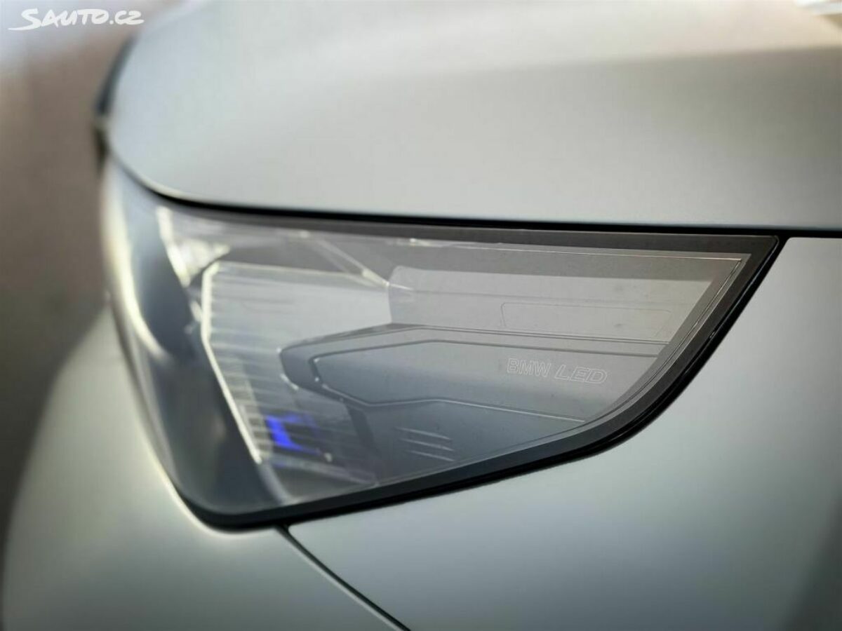 Fotografie vozu - klik pro zvětšení