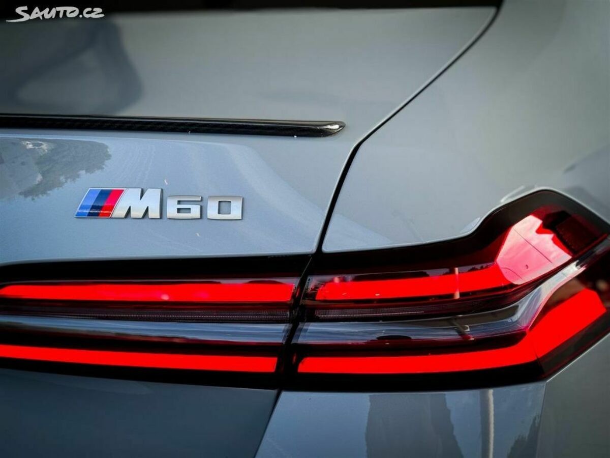 Fotografie vozu - klik pro zvětšení