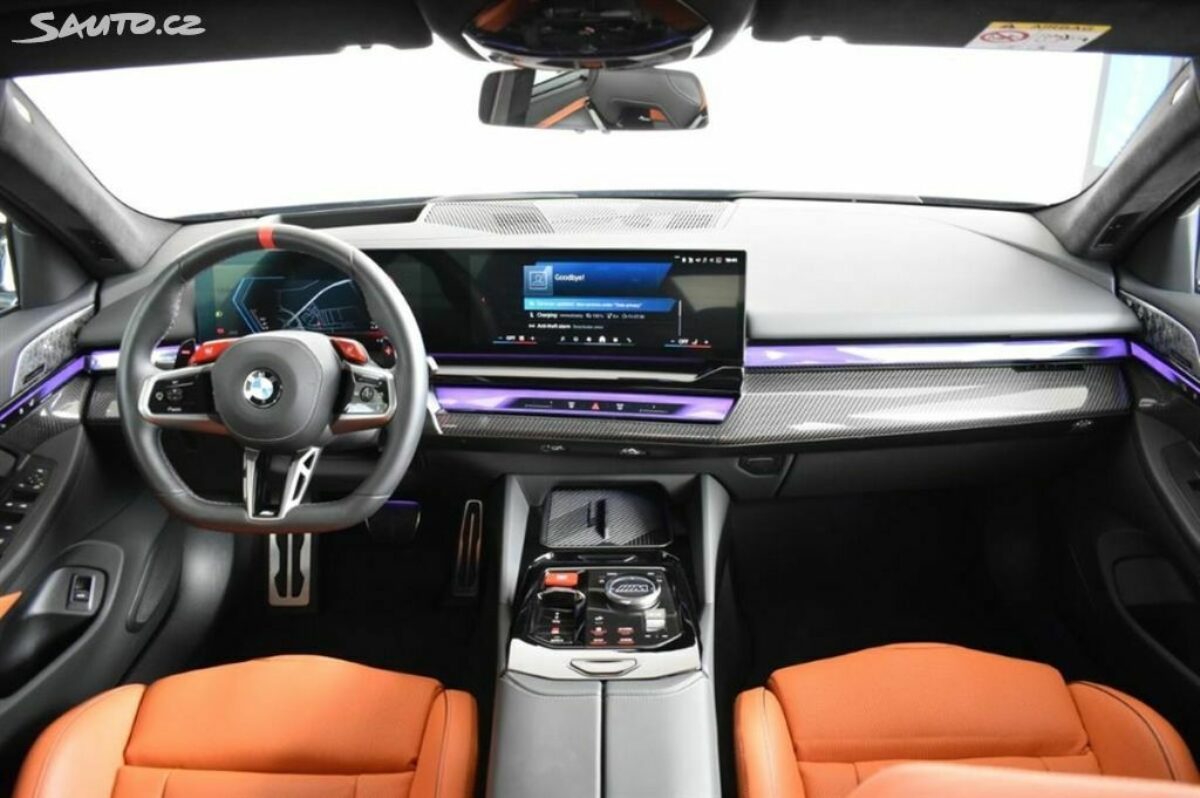 Fotografie vozu - klik pro zvětšení