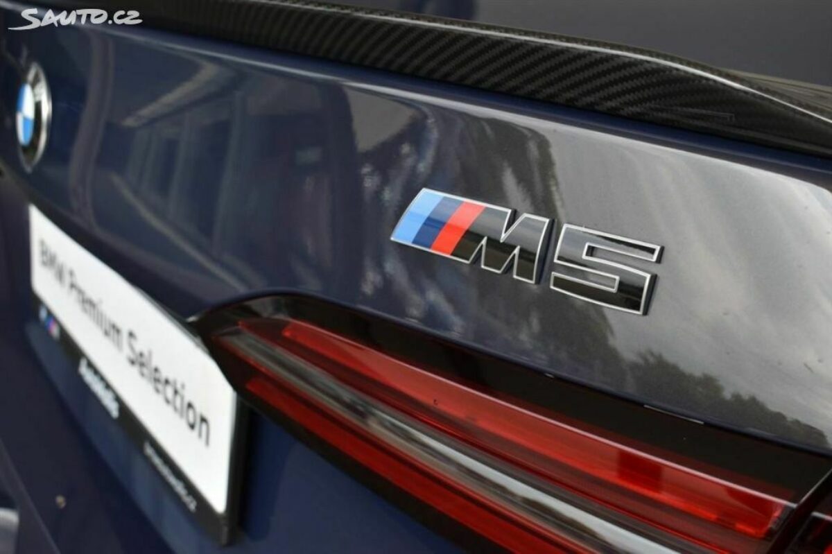 Fotografie vozu - klik pro zvětšení