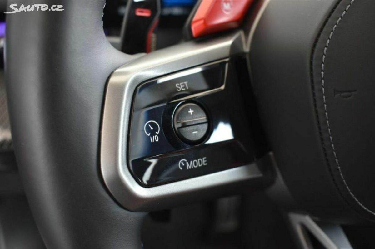 Fotografie vozu - klik pro zvětšení