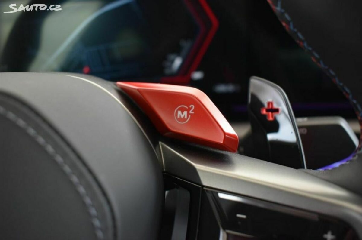 Fotografie vozu - klik pro zvětšení