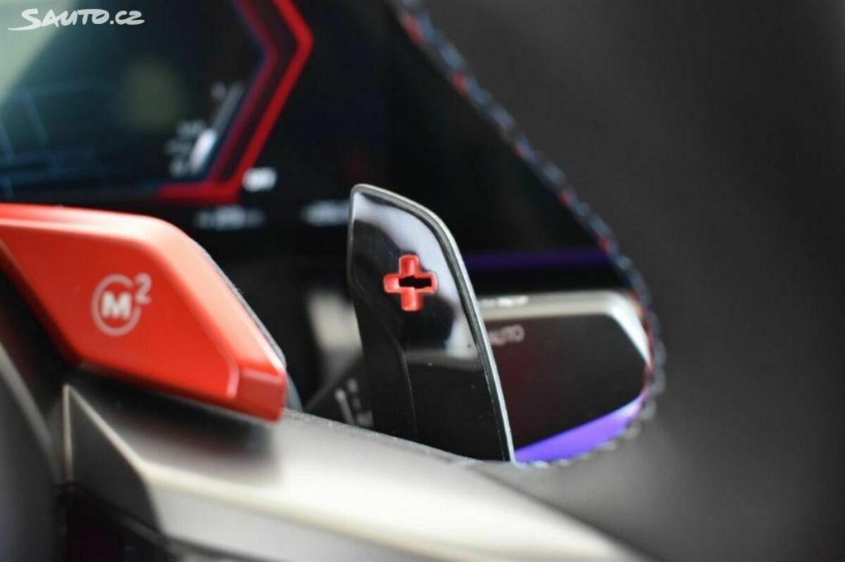 Fotografie vozu - klik pro zvětšení