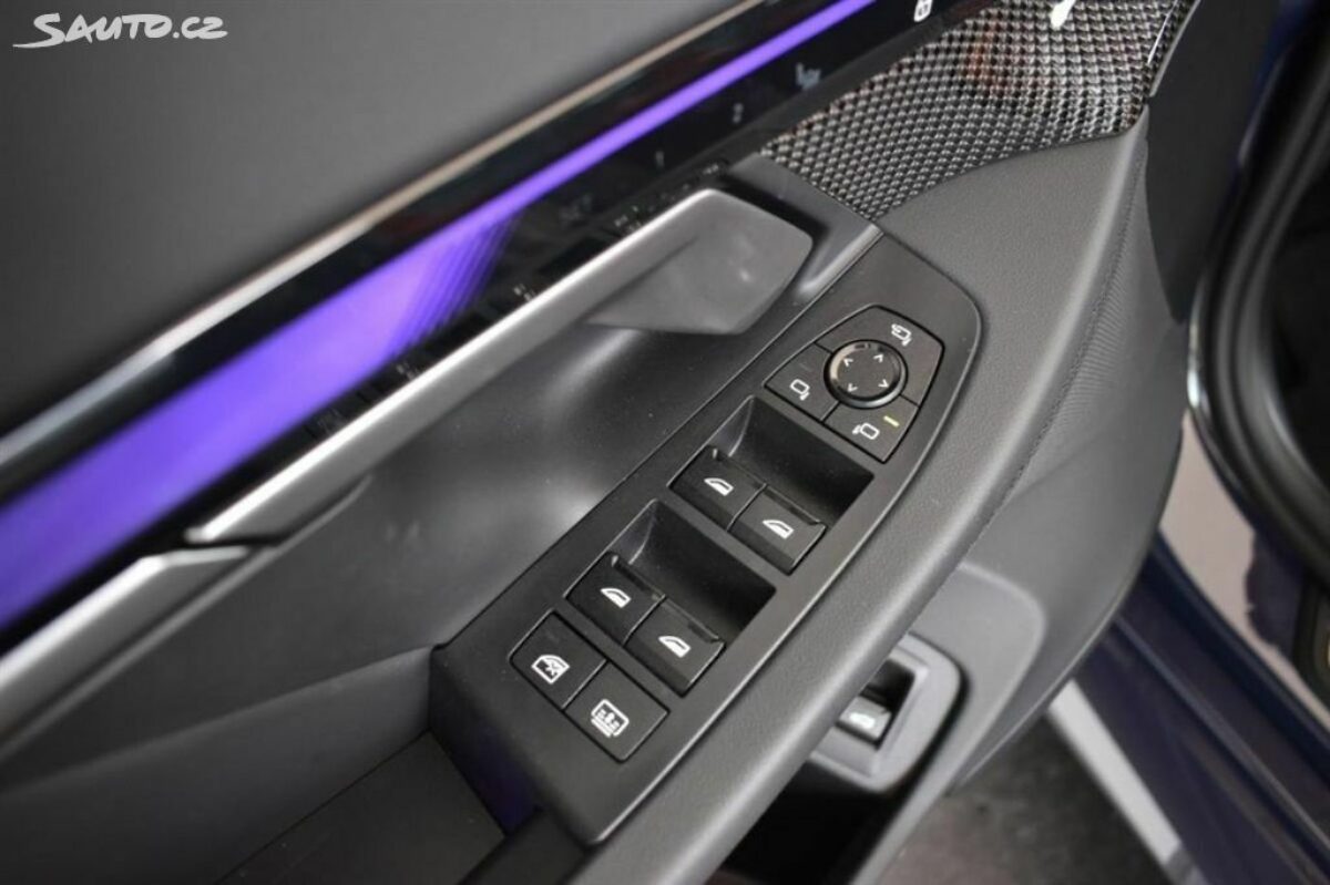 Fotografie vozu - klik pro zvětšení