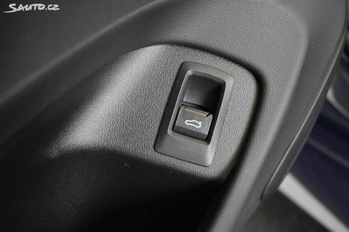 Fotografie vozu - klik pro zvětšení