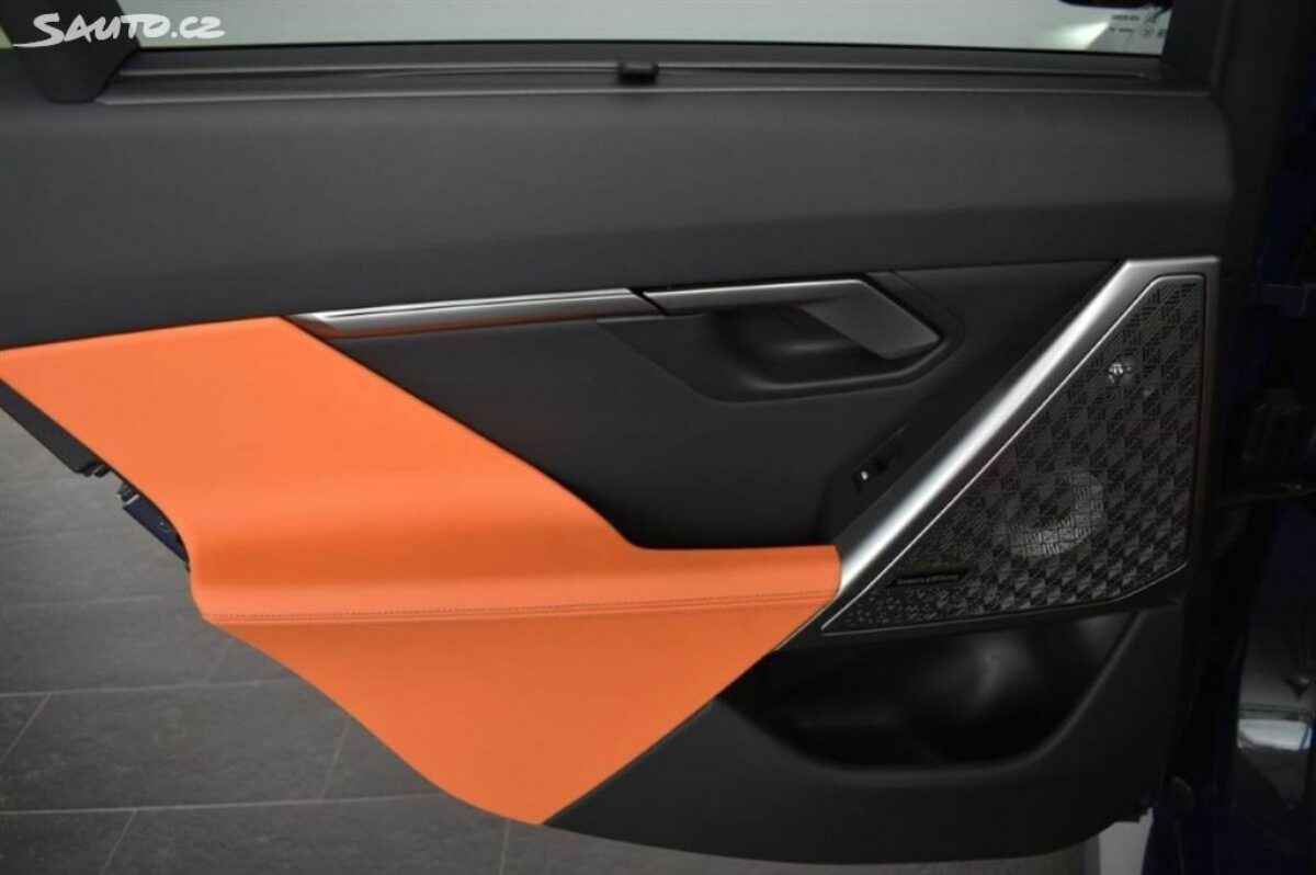 Fotografie vozu - klik pro zvětšení