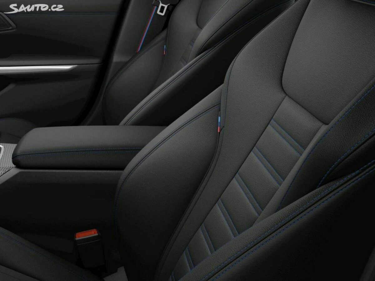 Fotografie vozu - klik pro zvětšení