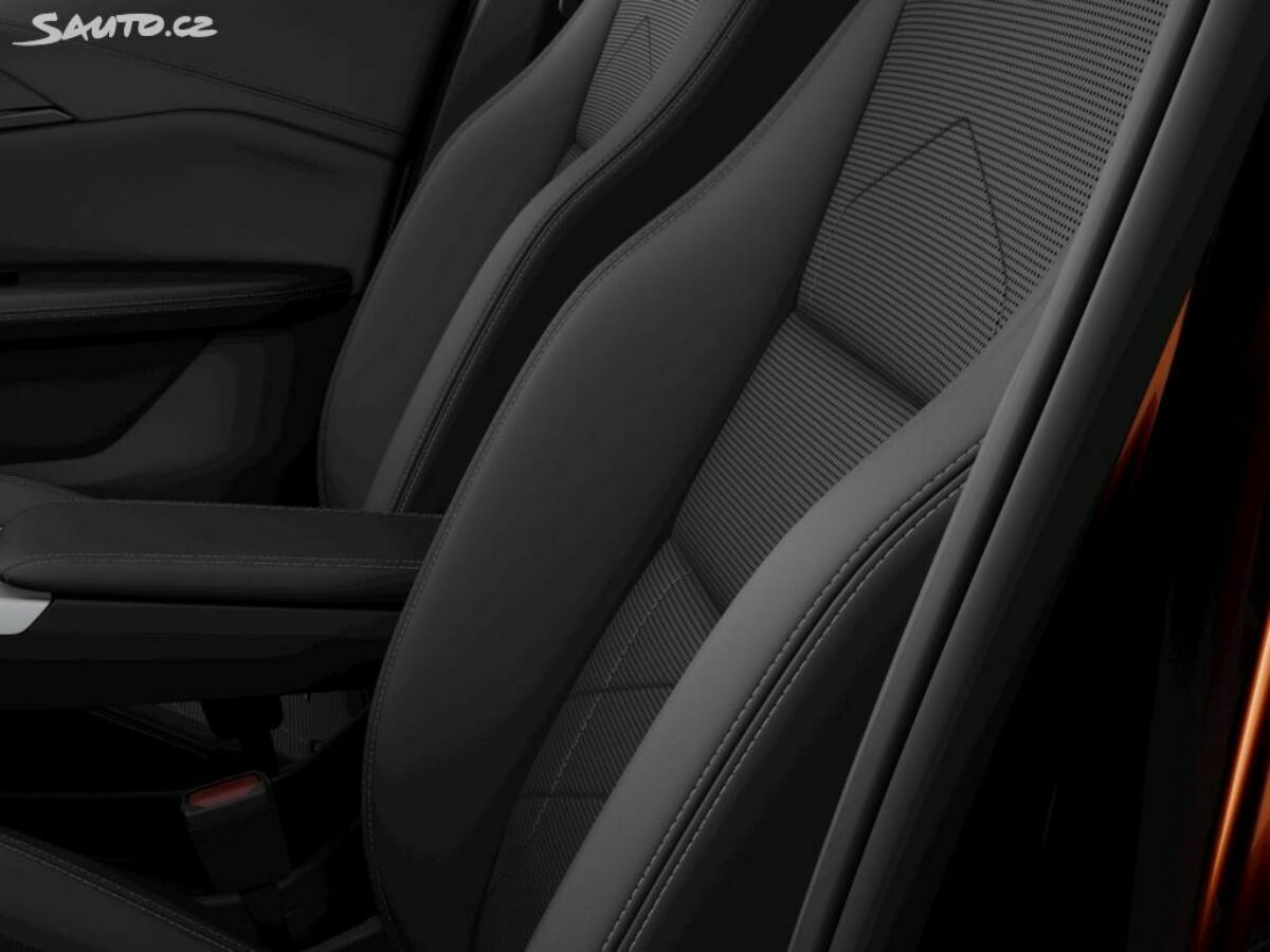 Fotografie vozu - klik pro zvětšení