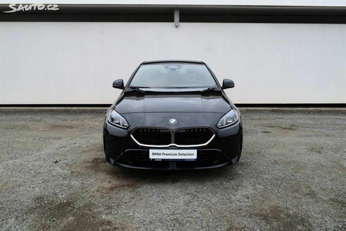 Fotografie vozu - klik pro zvětšení