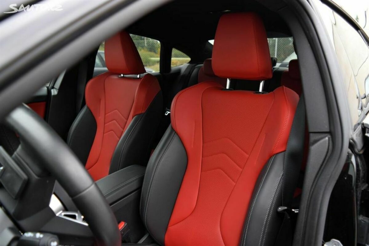 Fotografie vozu - klik pro zvětšení