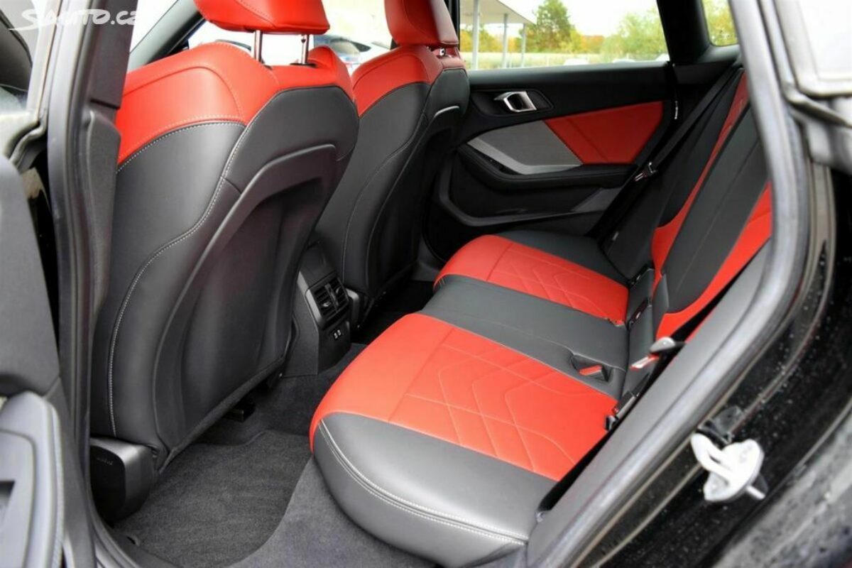 Fotografie vozu - klik pro zvětšení