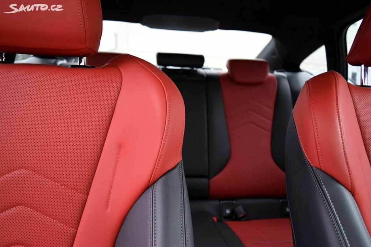 Fotografie vozu - klik pro zvětšení