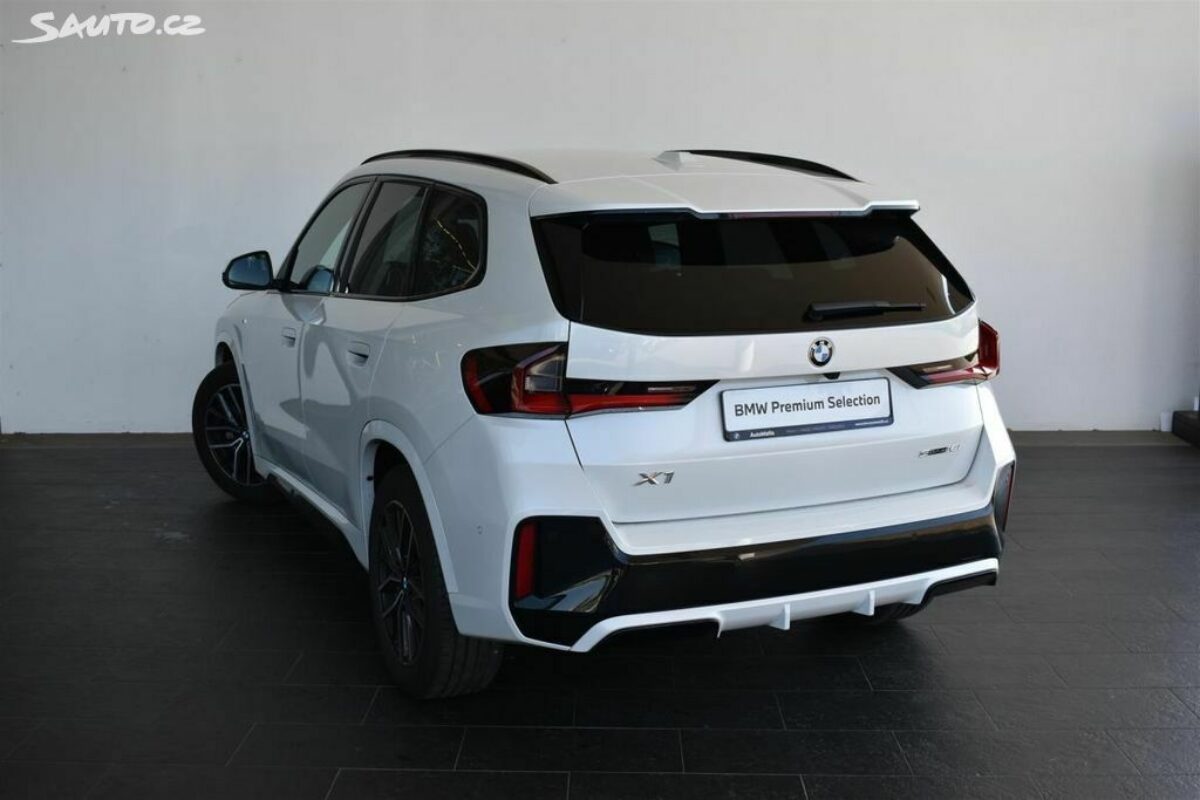 Fotografie vozu - klik pro zvětšení