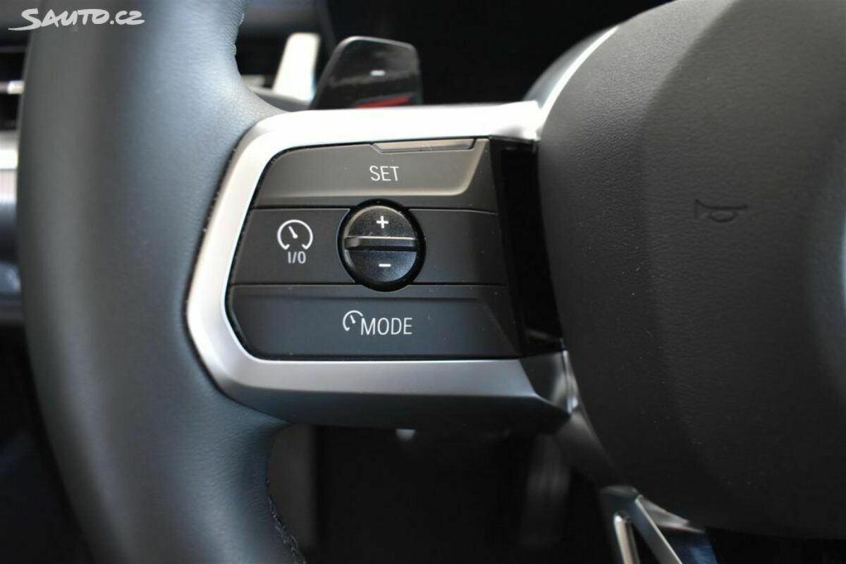 Fotografie vozu - klik pro zvětšení