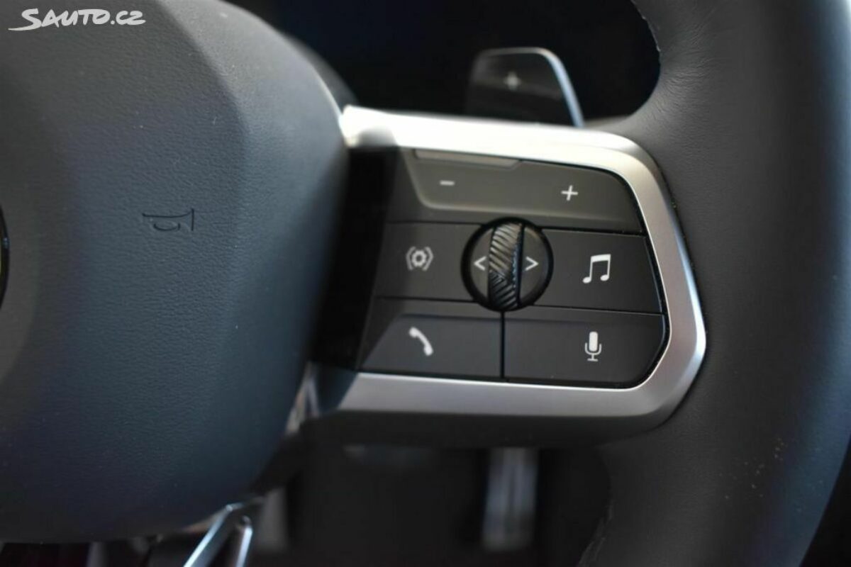 Fotografie vozu - klik pro zvětšení