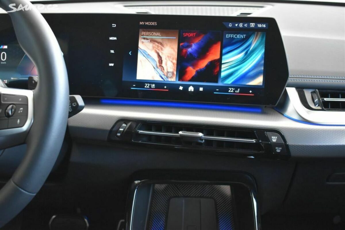 Fotografie vozu - klik pro zvětšení