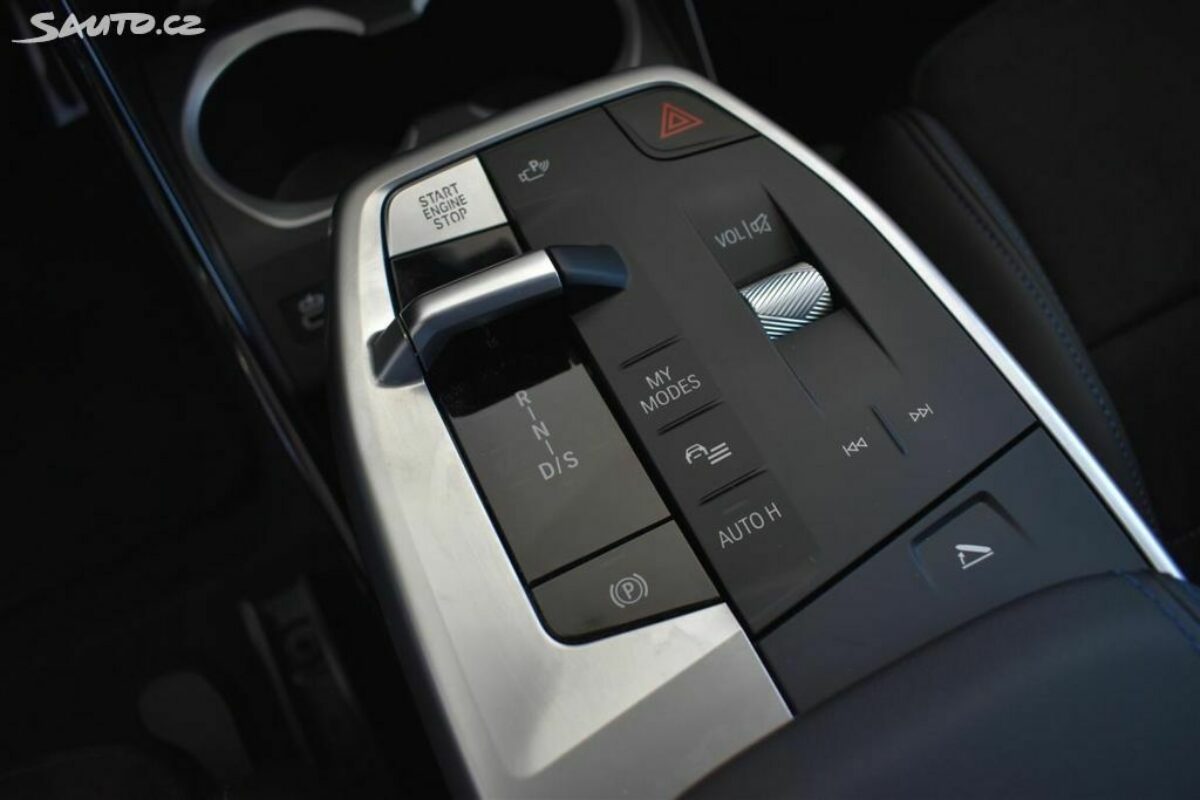 Fotografie vozu - klik pro zvětšení