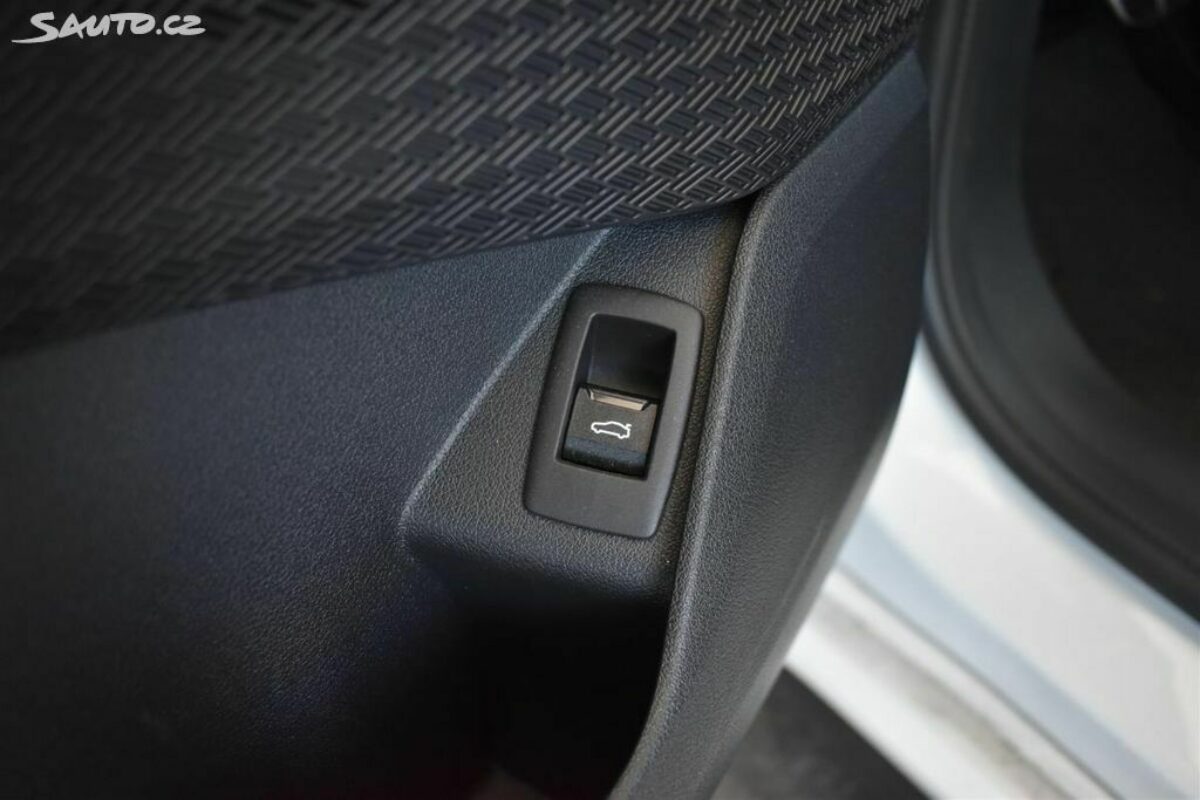 Fotografie vozu - klik pro zvětšení