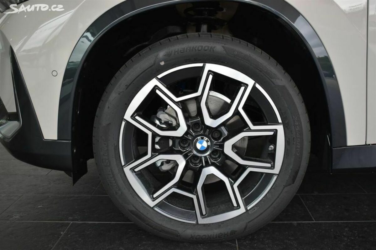 Fotografie vozu - klik pro zvětšení