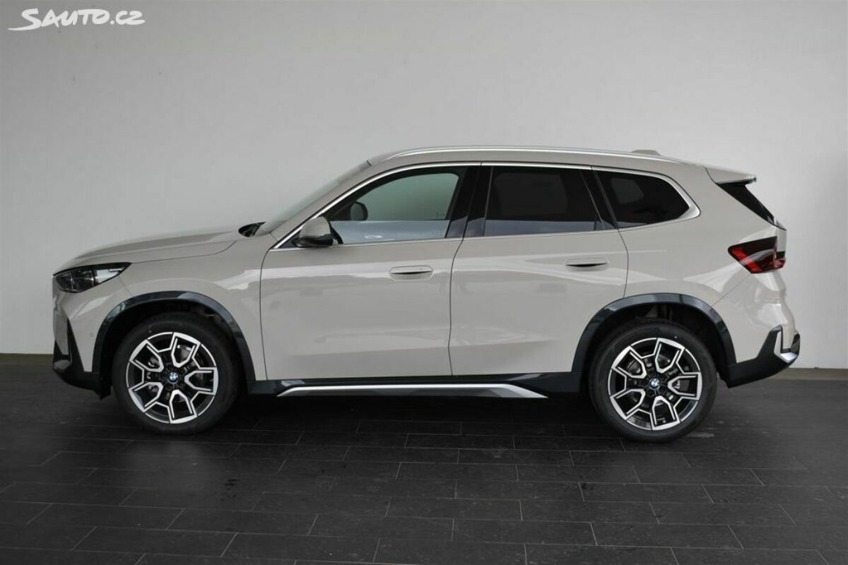 Fotografie vozu - klik pro zvětšení