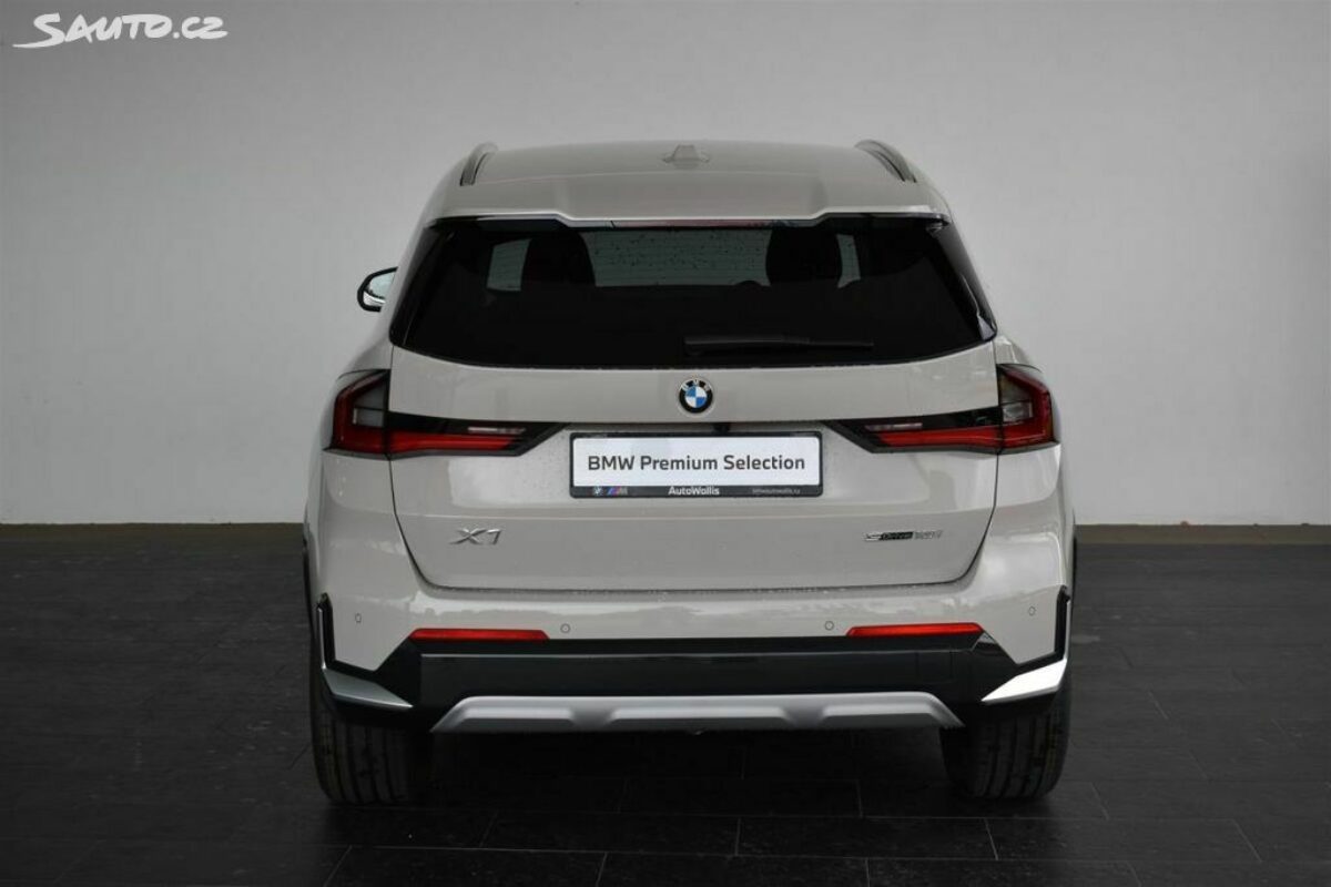 Fotografie vozu - klik pro zvětšení