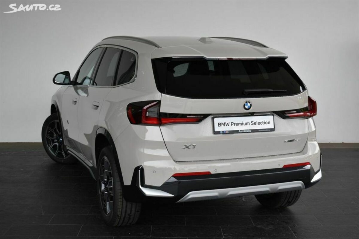 Fotografie vozu - klik pro zvětšení