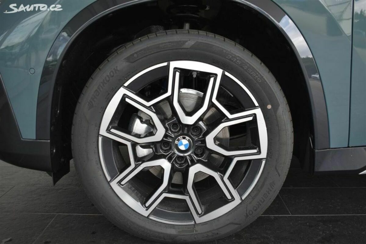 Fotografie vozu - klik pro zvětšení