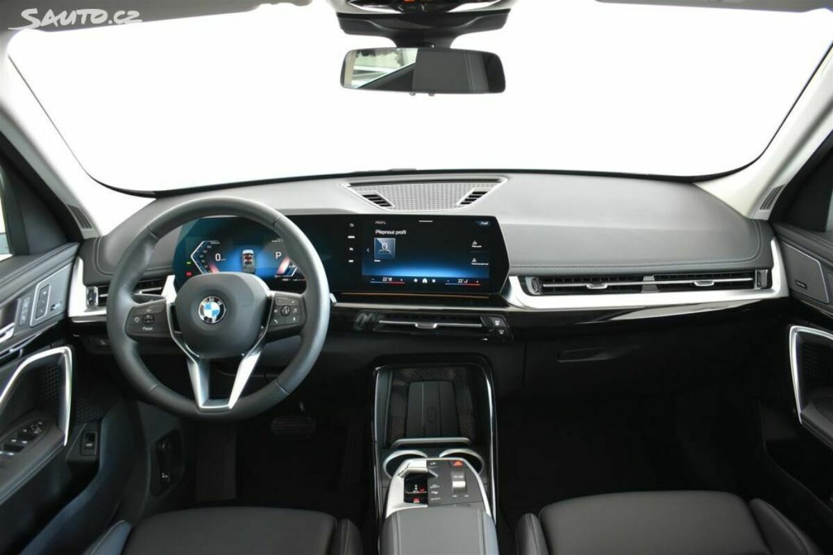 Fotografie vozu - klik pro zvětšení