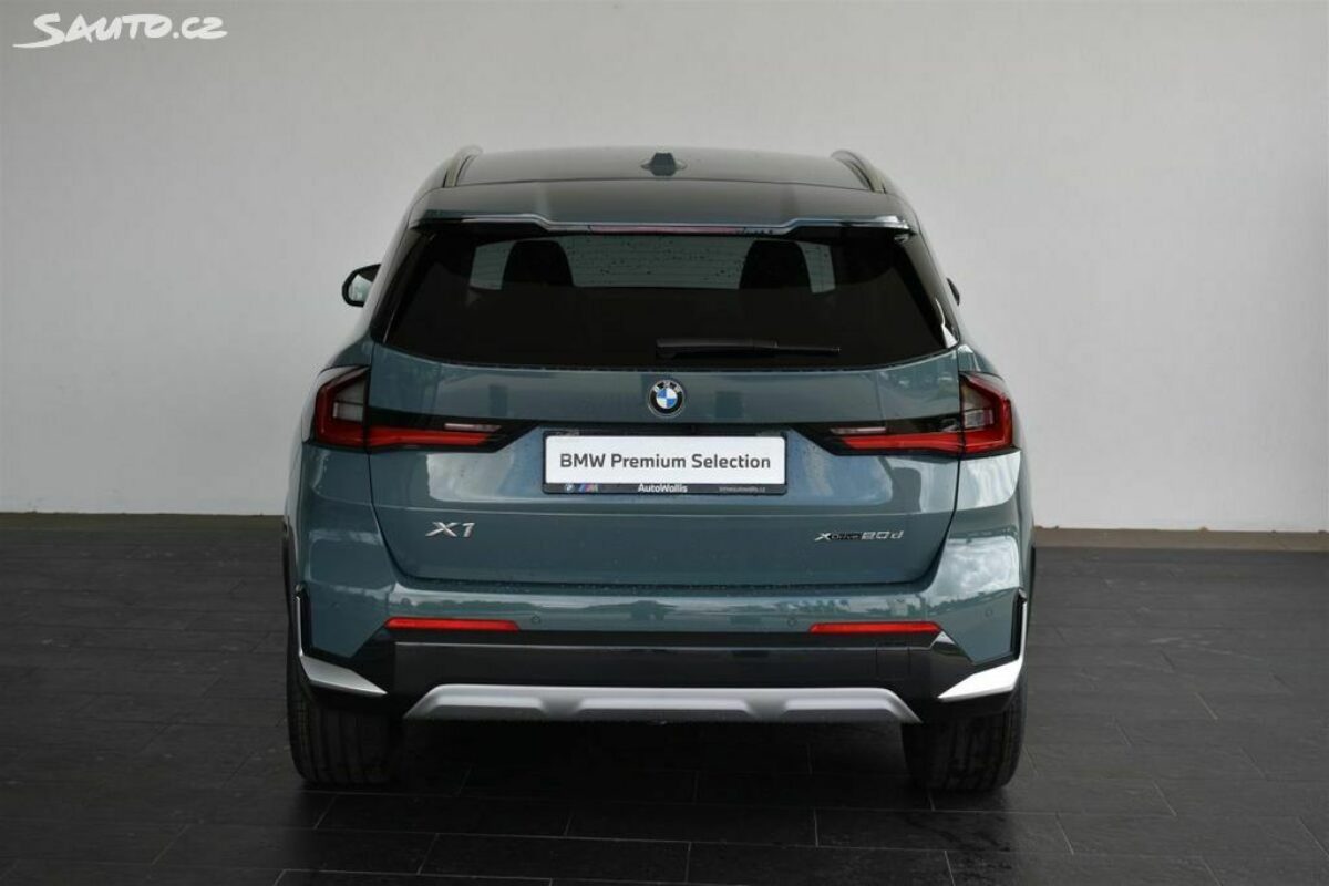 Fotografie vozu - klik pro zvětšení