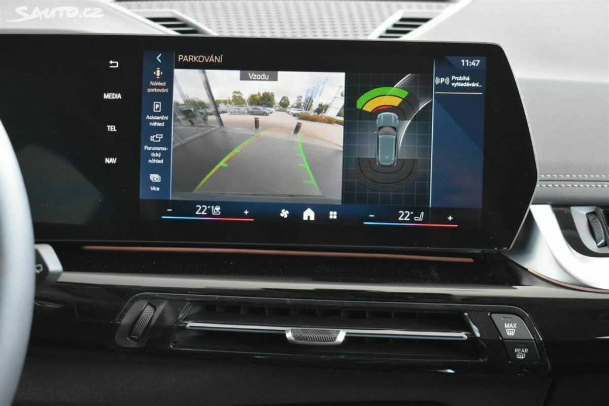 Fotografie vozu - klik pro zvětšení