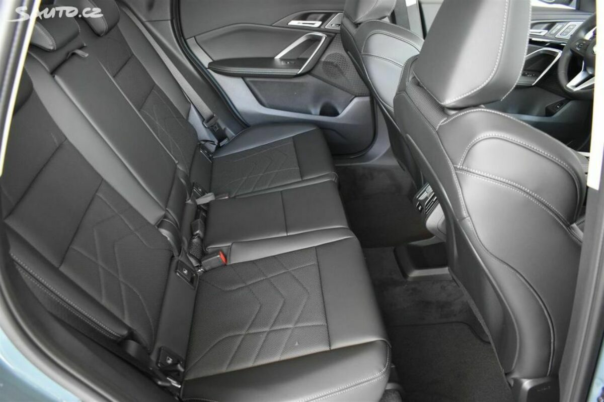 Fotografie vozu - klik pro zvětšení