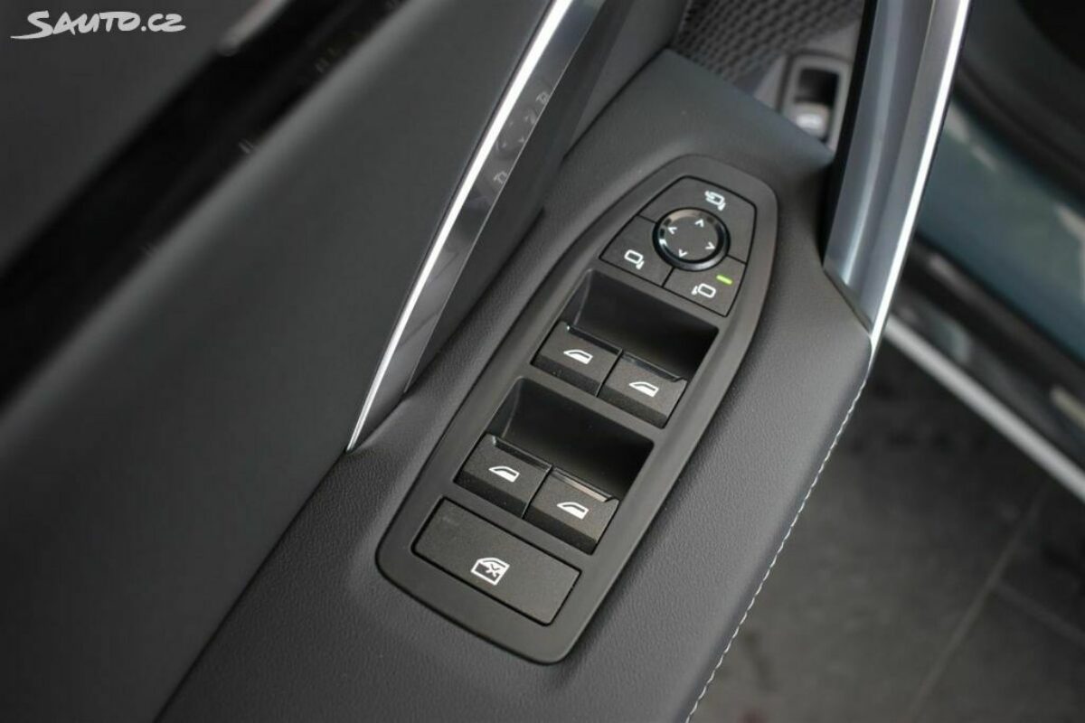 Fotografie vozu - klik pro zvětšení