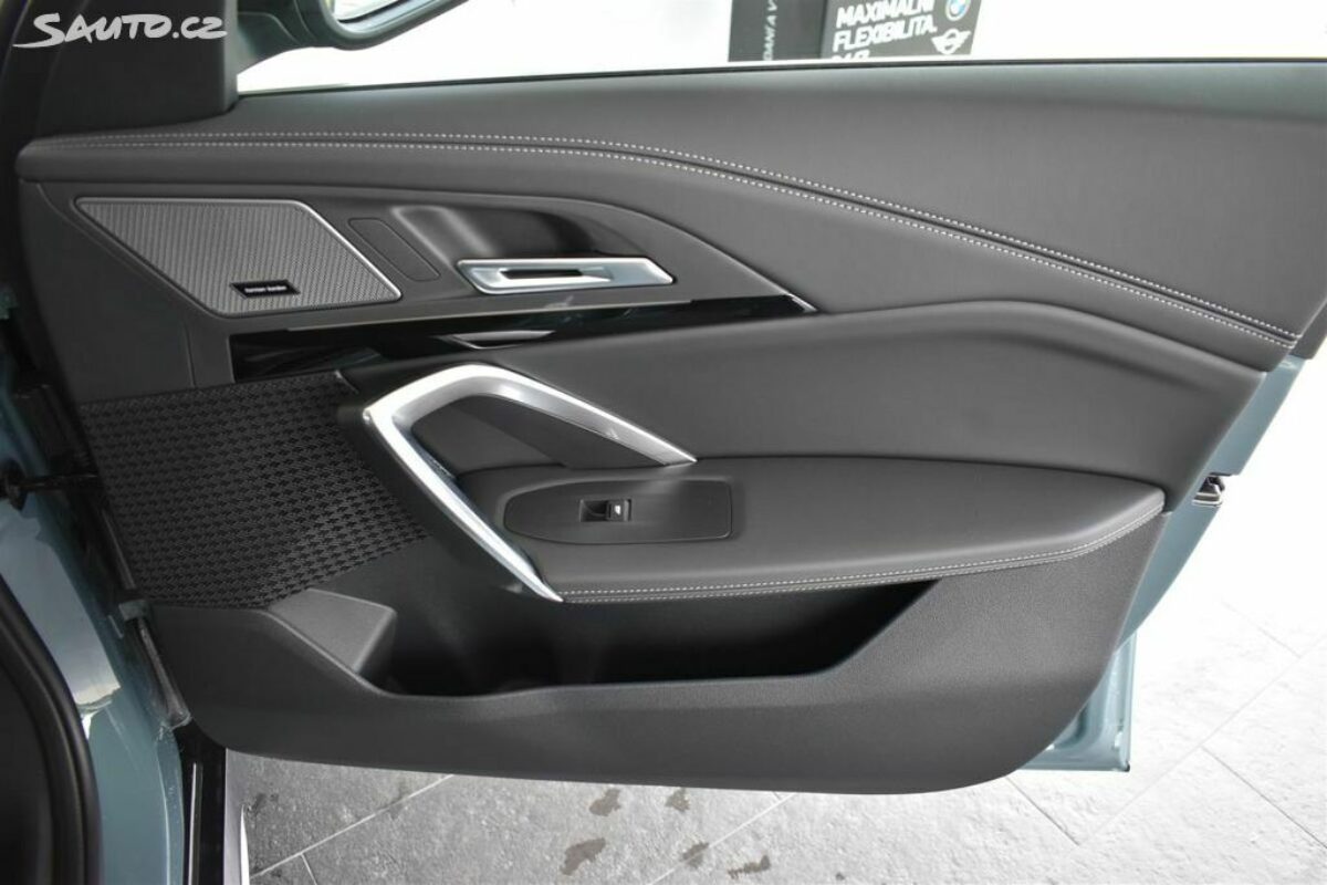 Fotografie vozu - klik pro zvětšení