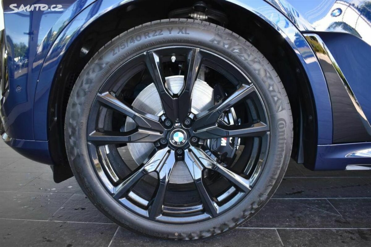 Fotografie vozu - klik pro zvětšení